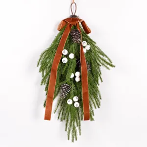 Guirlande en forme de larme avec nœud en velours de Noël, branches de pin artificielles, déco