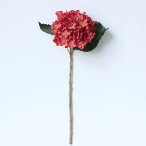 Ortensia artificiale stelo singolo fiore rosso vintage dettaglio per decoro nozze casa.