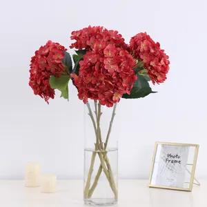 Immagine principale di fiori di ortensia rossa artificiale, composizione floreale europea a 11 forche.
