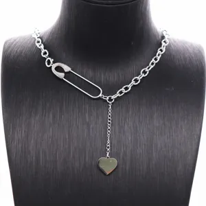 Fashion Stainless Steel Heart Safety Pin Pendant Necklace European American Style Geometric Collarbone Jewelry Gift