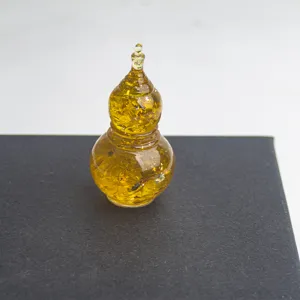 Detailed shot of the crystal crushed stone drop glue gourd desktop ornament craft gift.