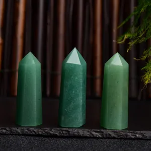 Natural green aventurine crystal wand hexagonal pillar healing stone crystal points decor.