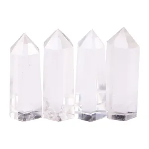 Pointes de cristal de quartz blanc clair, pierres piliers hexagonales de guérison pour déco.