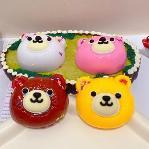 Lindo juego de juguetes squishy de oso de cuatro colores, juguete antiestrés suave para niños.