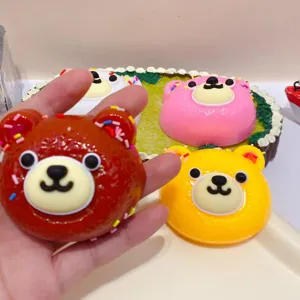 Lindo juguete de descompresión squishy de oso de dibujos animados, artículo antiestrés.