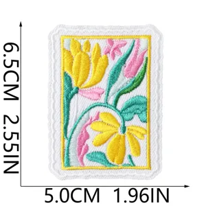Floral stamp embroidered patch iron-on clothing badge decorative sticker for jeans and bags.