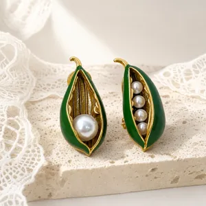 Vintage Erwtenschil Kunstparel Oorknopjes Voor Dames Frans Asymmetrisch Groen Emaille Zinklegering Oorbellen 925 Sterling Zilver Stift Sieraden