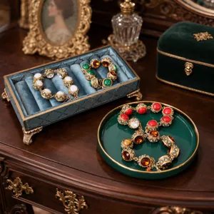 Vintage Paleisstijl Multi-Edelsteen Armband Voor Vrouwen Zinklegering Ingelegd Tijgeroog Turkoois Malachiet Elegante Sieraden Accessoire