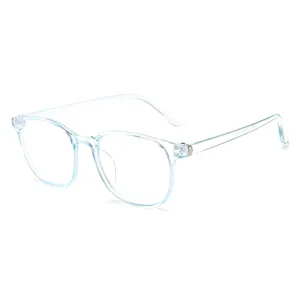 Lunettes anti-lumière bleue tendance monture bleu clair transparent style quotidien chic