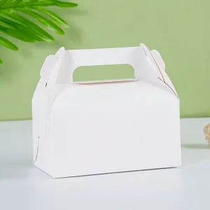 Primer plano detalle de la caja de papel blanca para repostería, embalaje de panadería.
