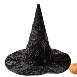 Schwarzer Hexenhut für Halloween mit Stepp-Patchwork, Spinnen- und Totenkopf-Stickerei.
