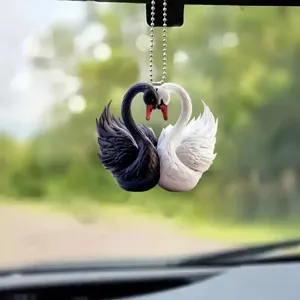 Kreativer Valentinstag Schwan Acryl Auto Rückspiegel Anhänger Flach 2D Herz Hängeornament Rucksack Innendekoration