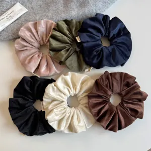 Grote Fluwelen Scrunchie Effen Kleur Elastisch Haarelastiekje Voor Dames Koreaanse Stijl Geplooid Oversized Haarband Handgemaakt Haaraccessoire
