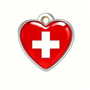 Colgante de corazón de acero inoxidable dije cruz roja para joyería de bricolaje y llavero.