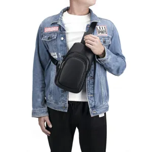 Men's genuine leather chest bag, vintage casual single shoulder crossbody bag for daily use.