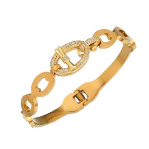 Bracelet Jonc Doré Pavé de Zirconia Style Luxe Tendance Mode Bijou Élégant pour Femme Cadeau
