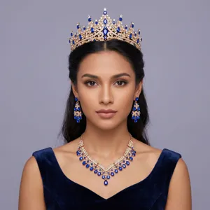 Ensemble de Collier et Boucles d'Oreilles de Couronne en Strass de Mariée Mariage Scène De Concours Cristal Tiara et Suite de Bijoux Assortis