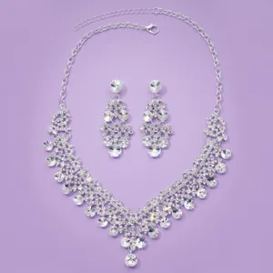 Ensemble de bijoux de mariée en strass et cristal, collier et boucles d'oreilles mariage.