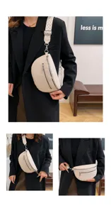 Vue détaillée du sac bandoulière poitrine décontracté pour femme style dumpling, beige.