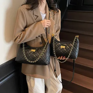 Black quilted chain shoulder bag, stylish dumpling crossbody bag for women, elegant daily wear.
