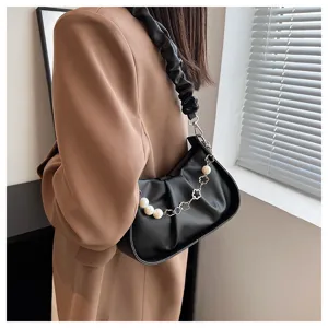 Sac à bandoulière plissé français chic avec chaîne de perles, sac noir élégant et polyvalent.