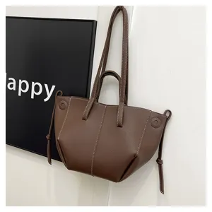 Brown leather tote bag women large capacity shoulder handbag casual fashion wing bag commuter