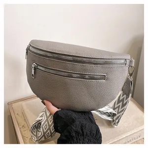 Sac bandoulière tendance en cuir PU gris avec sangle tissée large pour un usage quotidien