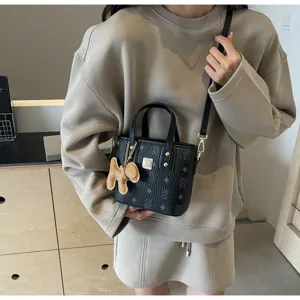 Black leather bucket bag stylish shoulder crossbody bag for women diamond pattern