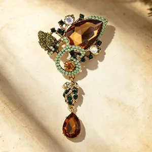 Vintage barocco cristallo goccia spilla retrò dorata metallica corsage gioielli moda accessorio