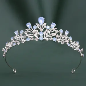 Détail de tiare de mariée en cristal exquis, serre-tête en strass et alliage argenté mariage.
