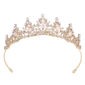 Goldene Braut Tiara Krone mit glitzernden Kristall-Strasssteinen und Zirkonia Steinen.