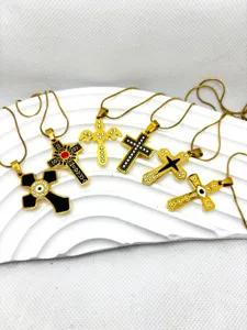 Ensemble de colliers avec pendentif croix en acier titane doré, bijoux gothiques tendance mode.