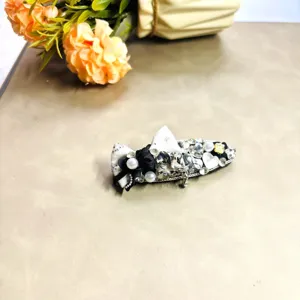 Pince à cheveux chiot exquise de mode coréenne avec strass étincelants, joli nœud papillon élégant.