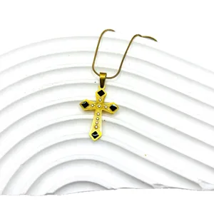 Collier Pendentif Croix en Acier Inoxydable Style Hip Hop Tendance pour Homme et Femme