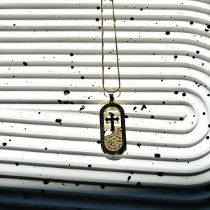 Collier Croix en Acier Titane Plaqué Or Pendentif Design De Niche Tendance Pour Homme Femme