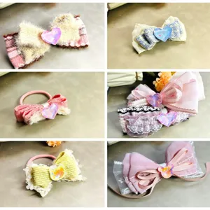 Barrettes à Cheveux Nœud en Peluche pour Femmes Décoration de Cœur en Strass Élastiques à Cheveux Automne Hiver Paires de Pinces Accessoires de Cheveux