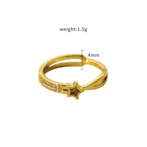 Detail view of gold stainless steel star ring showcasing 1.5g weight and 4mm ring size.