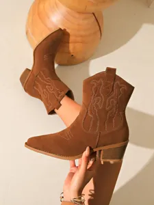 Retro embroidered western cowboy boots for women, chunky heel mid-calf boots, brown.