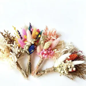 Mini dried flower bouquets for wedding decoration and gifts, natural botanical crafts.