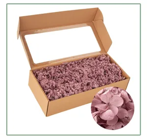 Preserved hydrangea dried flowers in gift box for DIY crafts and home decoration supplies.