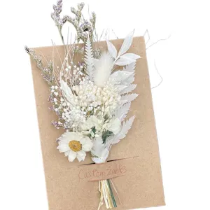 Mini dried flower bouquet on kraft card for wedding decoration and party gift accessories.