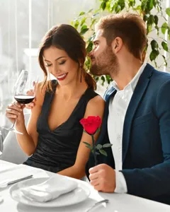 Künstliche rote Rose einzelner Blumenstrauß romantisches Geschenk für Valentinstag Party.