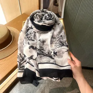 Sciarpa stampata double-face in stile coreano per donna, elegante scialle lungo floreale.