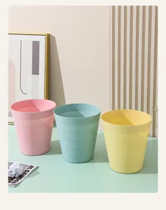 Papelera redonda de plástico simple para oficina, sala de estar, dormitorio y uso doméstico diario.