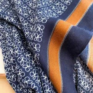 Luxus blaue Blumen Druck Seide Schal Damen Fischgrät Tuch elegante Mode Halstuch 90cm