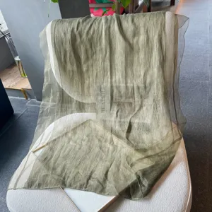 Großes transparentes Woll-Seide-Mischgewebe Schal für Damen, leichtes elegantes Olivgrün Tuch.