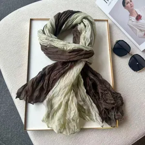 Fashionable crinkled color-block scarf, stylish autumn winter accessory shawl for women.