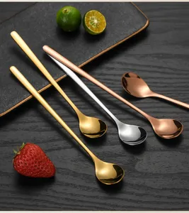 Detailed view of 304 stainless steel long handle spoons, perfect for coffee and desserts.