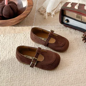 Kids brown suede Mary Jane shoes, retro T-strap flat shoes for toddler girls spring wear.