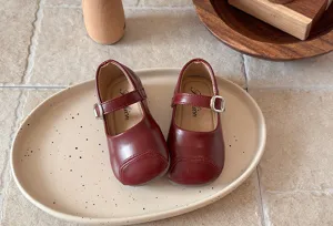 Burgundy toddler leather shoes, sweet children princess single shoes with soft bottom.